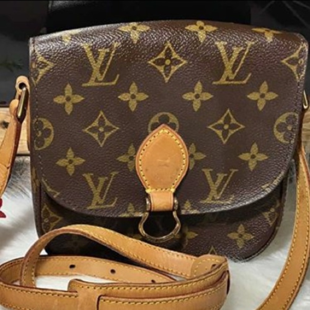 Louis Vuitton crossbody bag